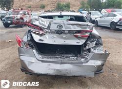 تۆیۆتا کامری